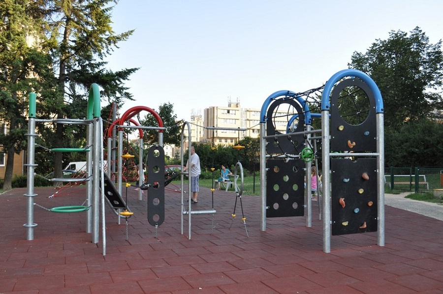 Детская игровая площадка Kronos II полоса препятствий со стенкой от компании МАФМАРКЕТ