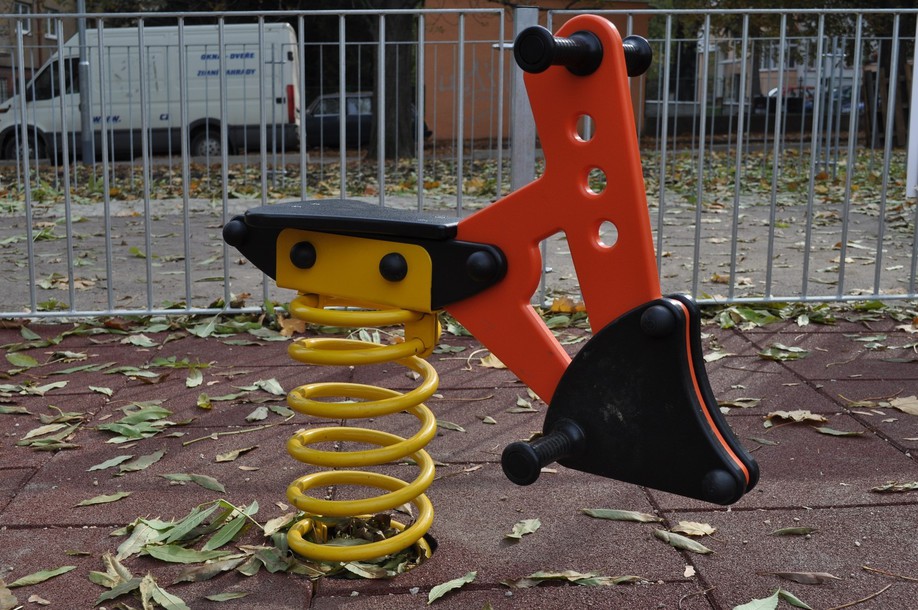 Детская игровая площадка Loader пружинная качалка от компании МАФМАРКЕТ