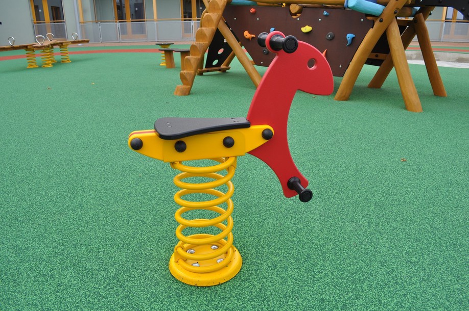 Детская игровая площадка Vombat пружинная качалка от компании МАФМАРКЕТ
